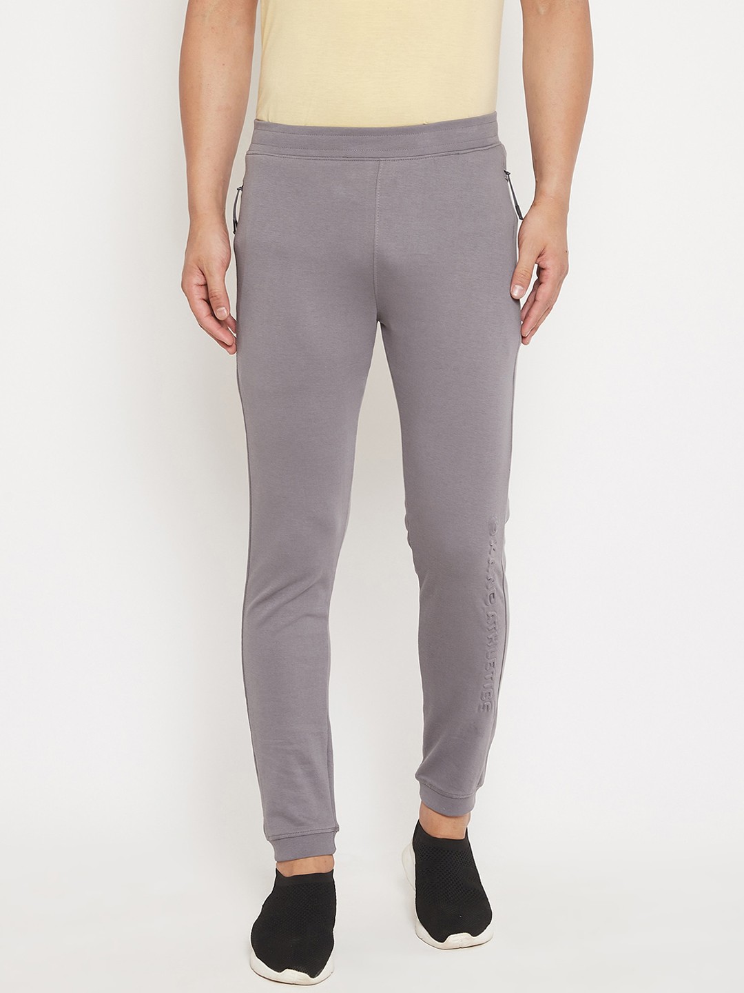 

Okane Men Grey Solid Joggers