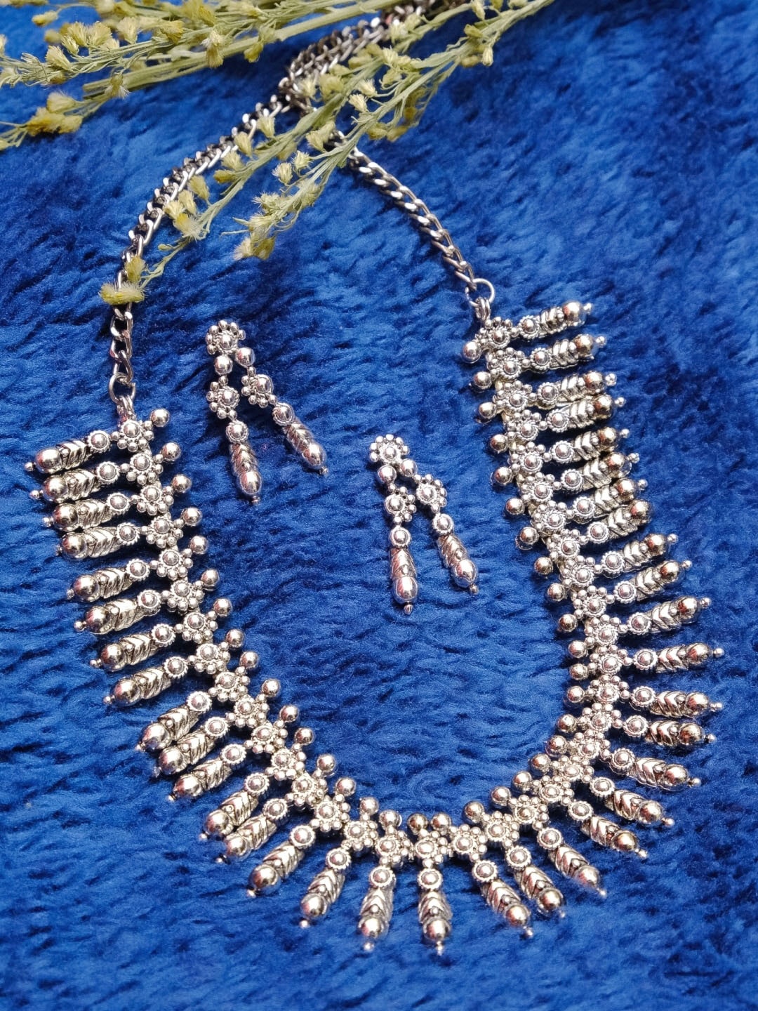 Crunchy Fashion Oxidised Silver-Plated Jewellery Set