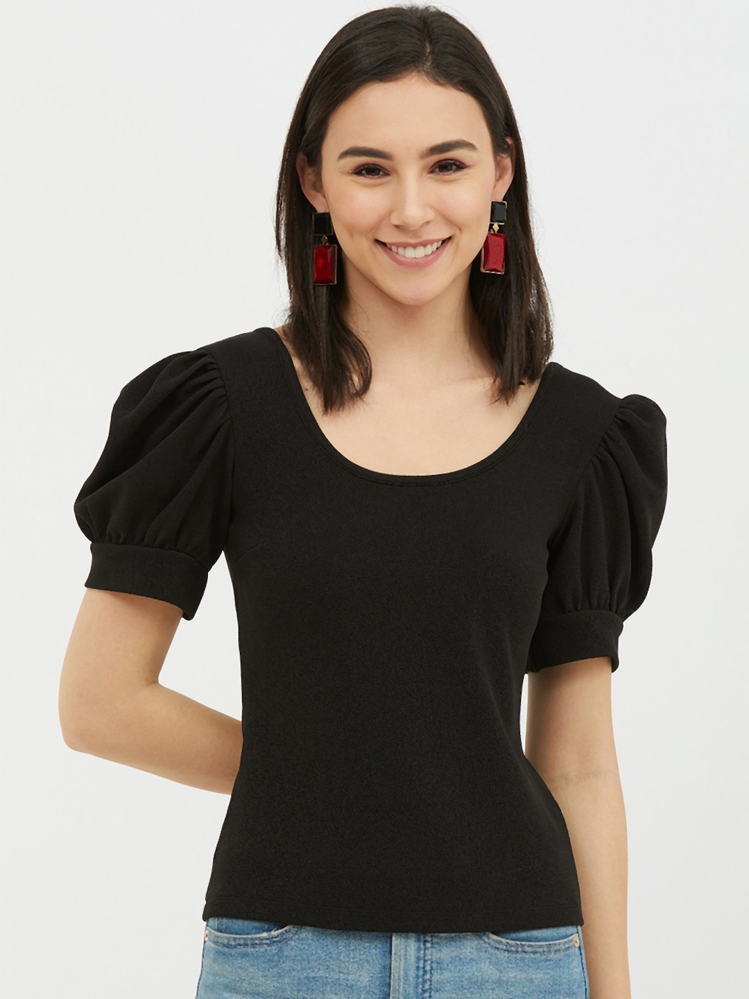 

Harpa Black Puff Sleeves Fitted Top