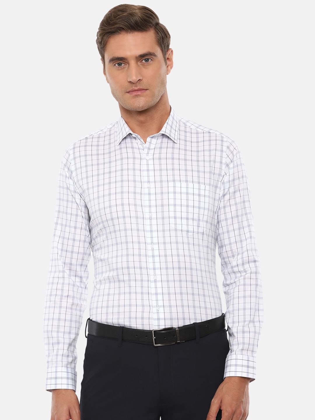 

Van Heusen Men White & Navy Blue Slim Fit Checked Formal Shirt