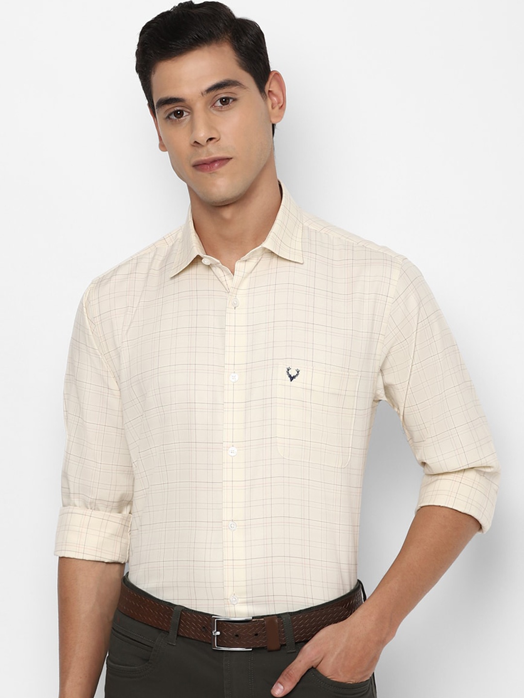 

Allen Solly Men Cream-Coloured & Black Slim Fit Checked Casual Shirt
