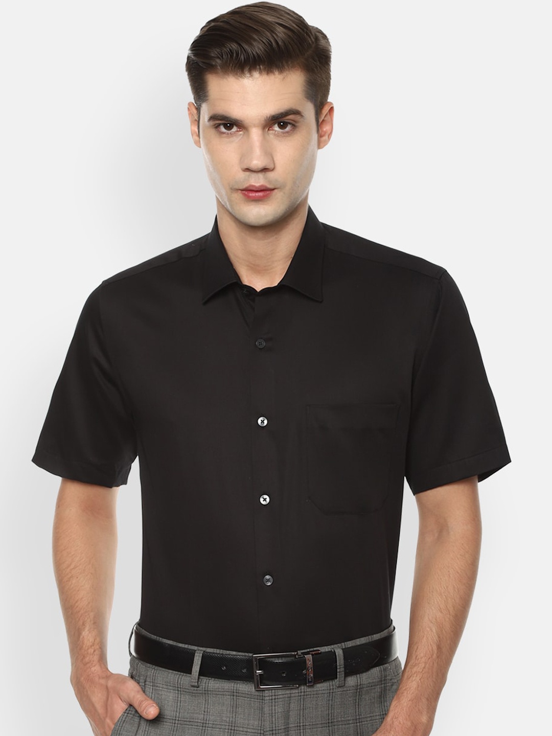 

Louis Philippe Men Black Slim Fit Solid Knitted Formal Shirt