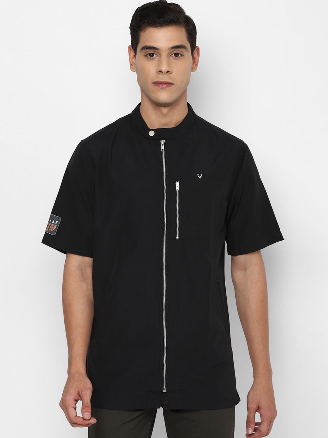 

Allen Solly Men Black Regular Fit Solid Cotton Casual Shirt