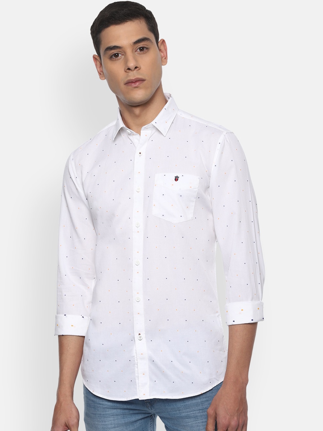 

Louis Philippe Sport Men White Cotton Slim Fit Geometric Printed Casual Shirt