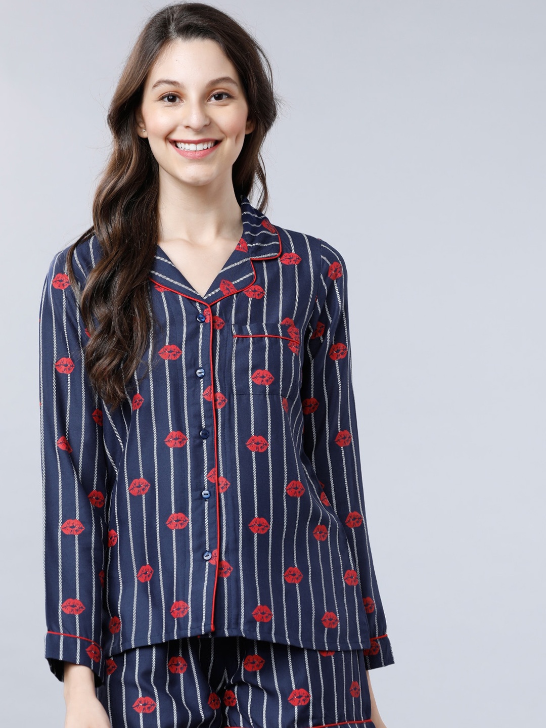 Tokyo Talkies Women Navy Blue & Red Floral Printed Sleep Shirt