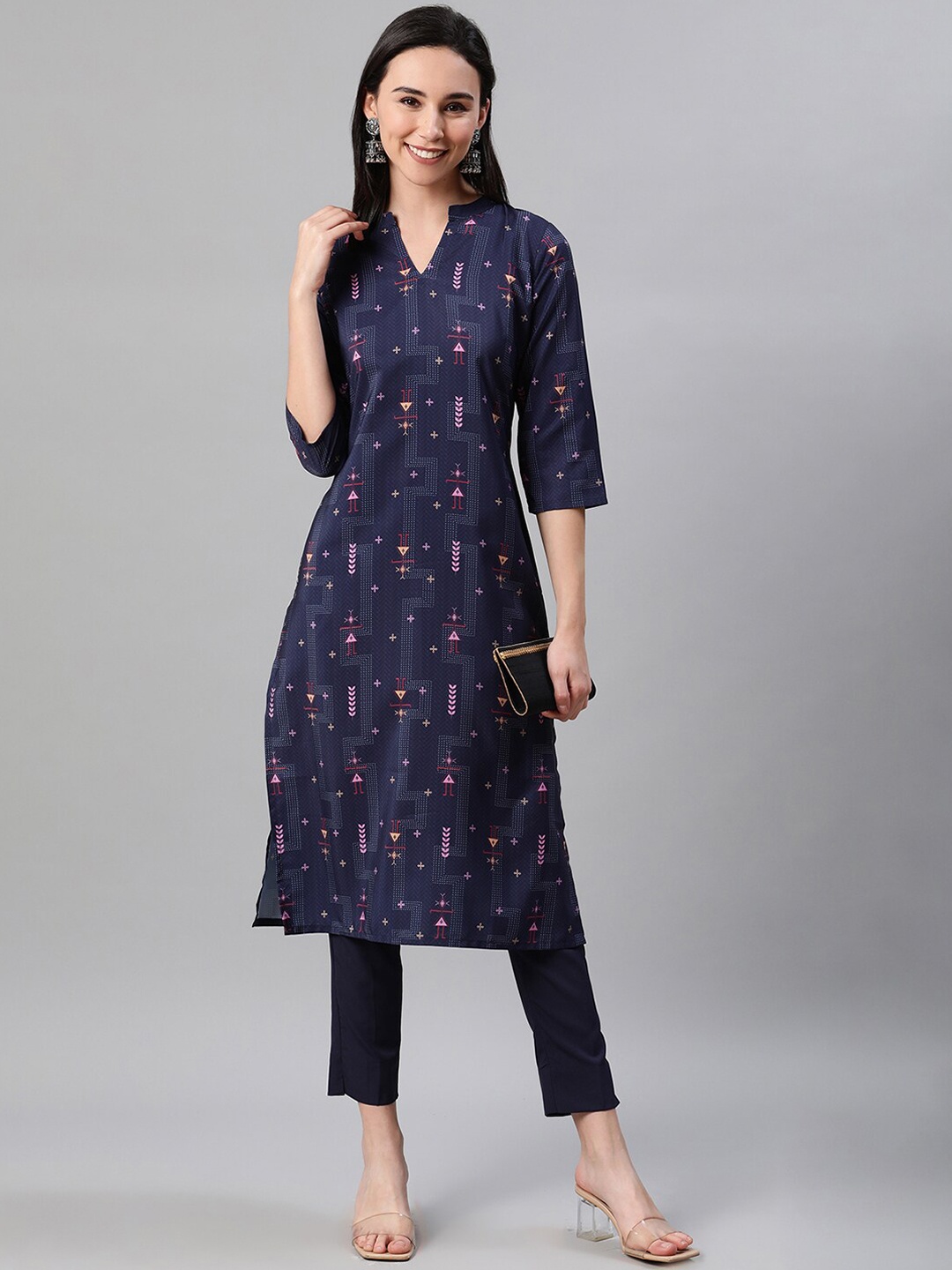 

ZIYAA Women Navy Blue & Red Geometric Printed Kurta