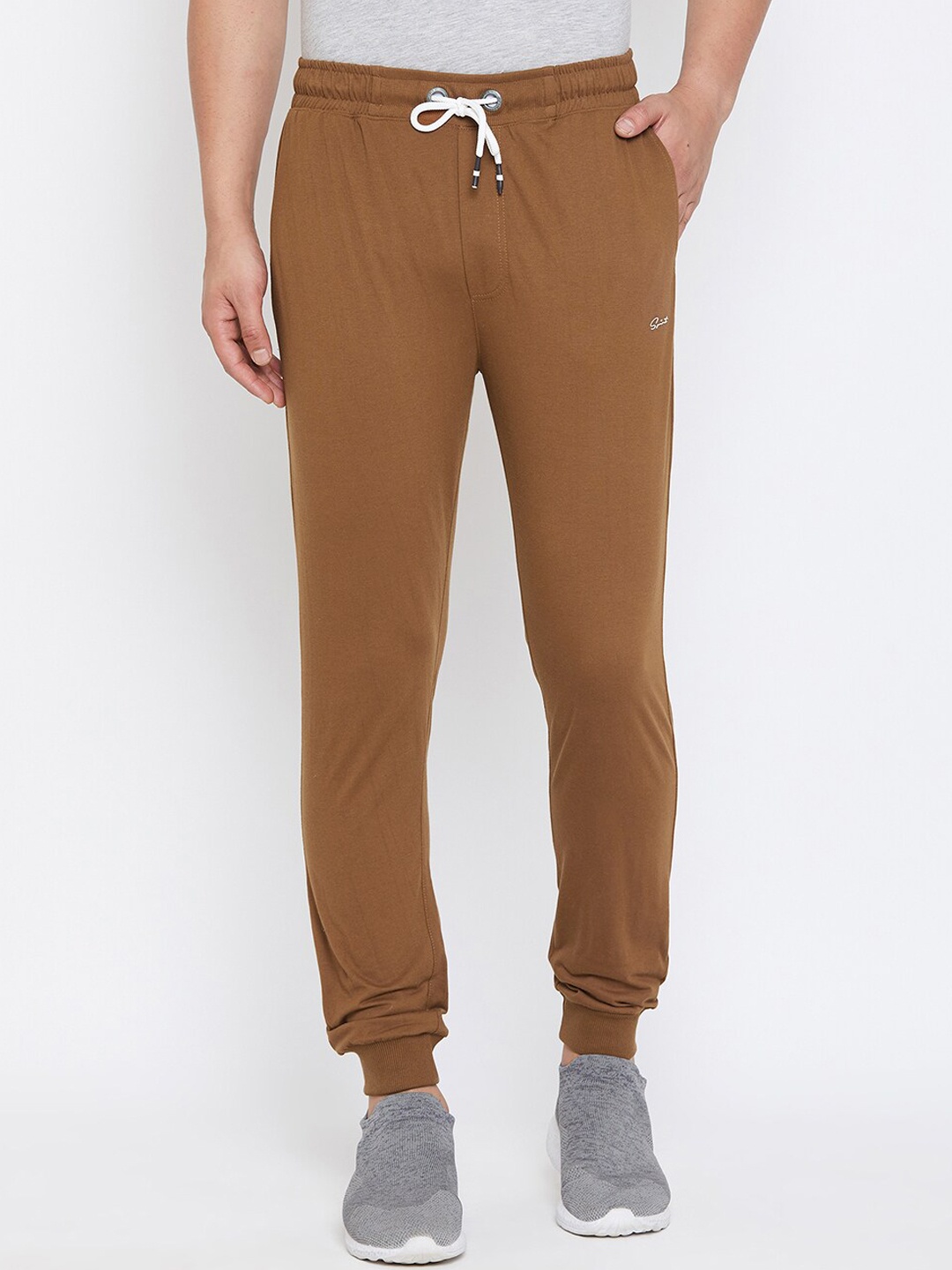 

Spirit Men Brown Solid Straight-Fit Cotton Joggers