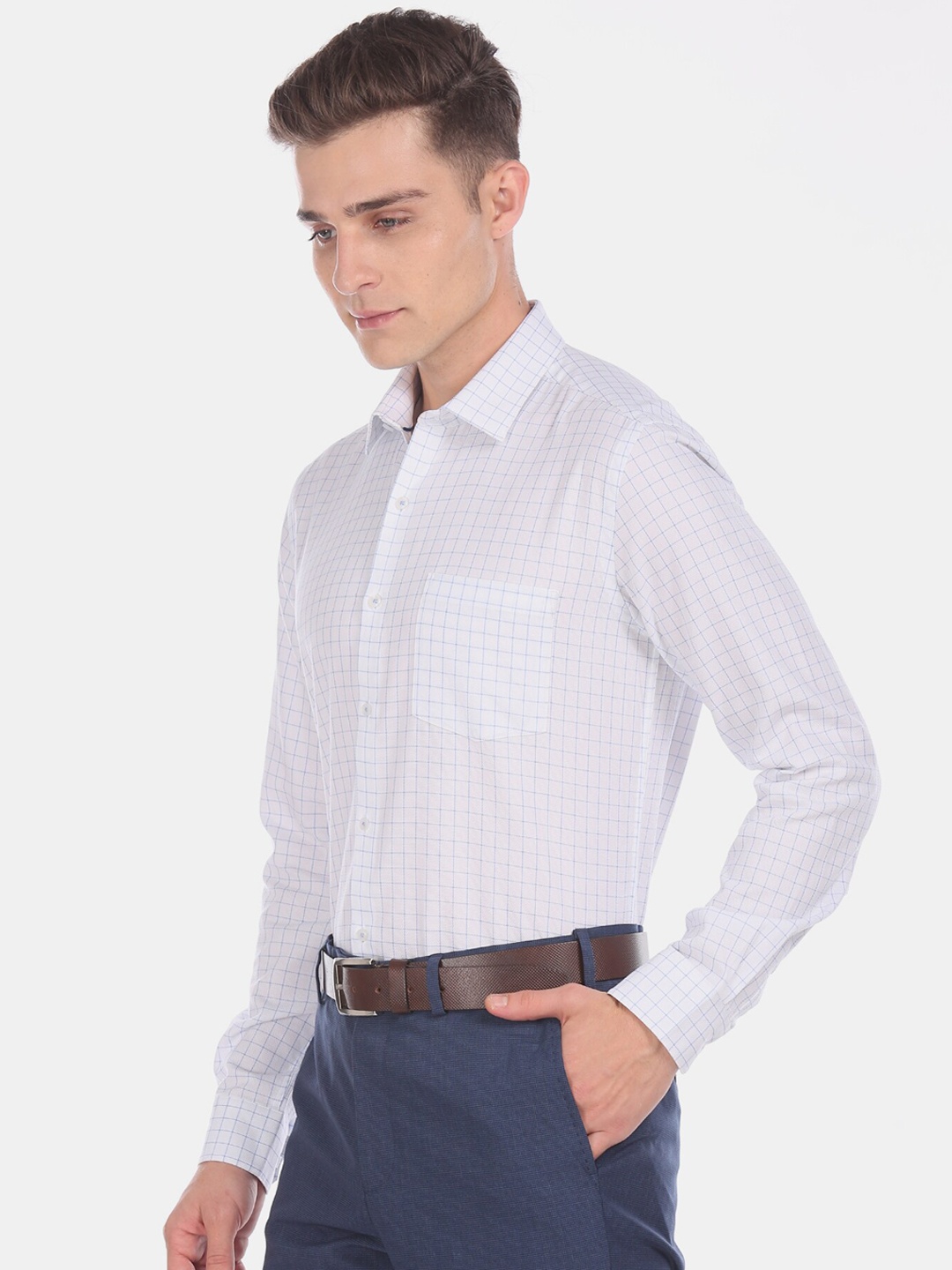 

Arrow Men White & Blue Slim Fit Checked Pure Cotton Formal Shirt