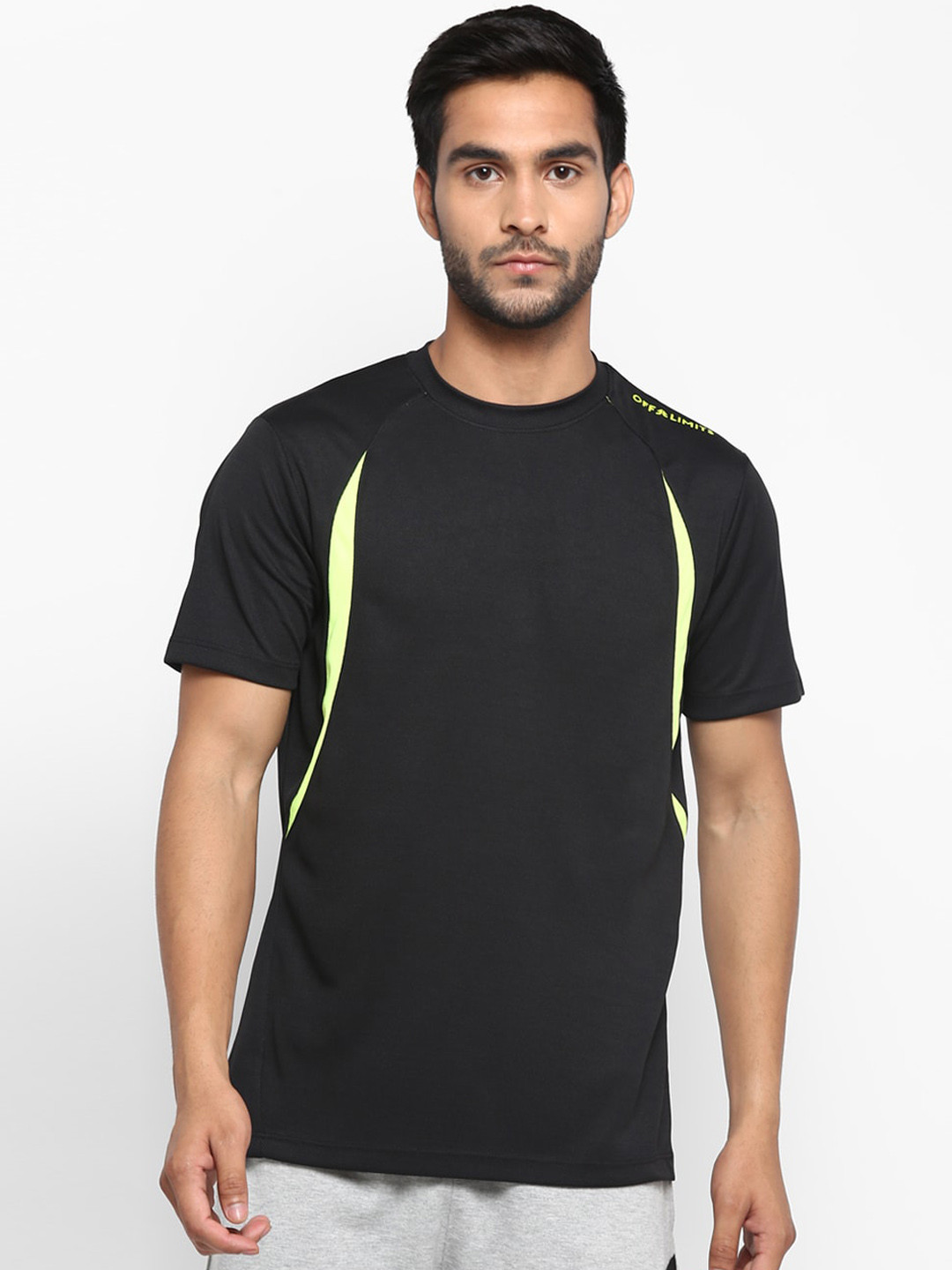 

OFF LIMITS Men Black Solid Round Neck T-shirt