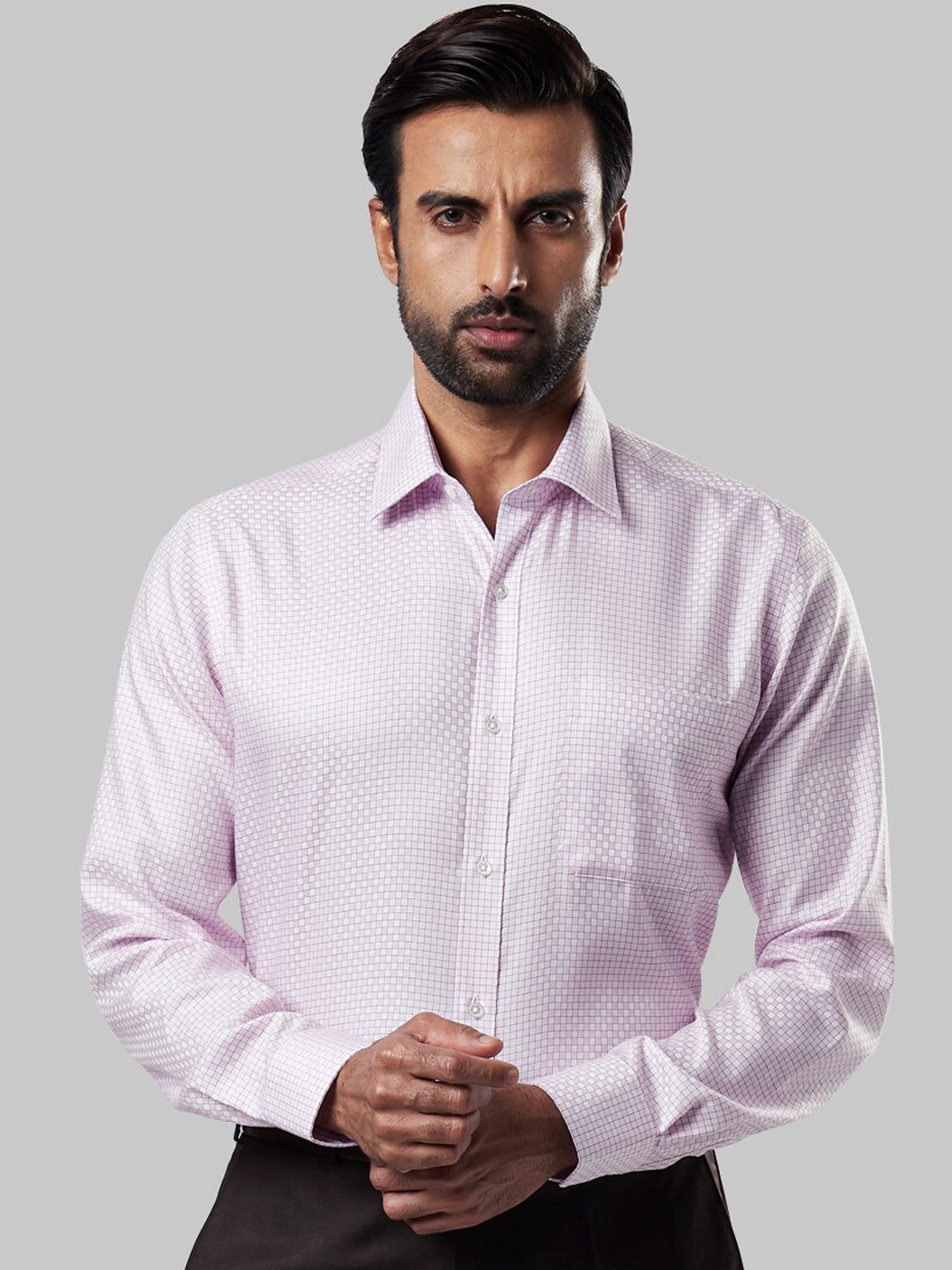 

Raymond Men Pink & White Regular Fit Checked Formal Cotton Shirt
