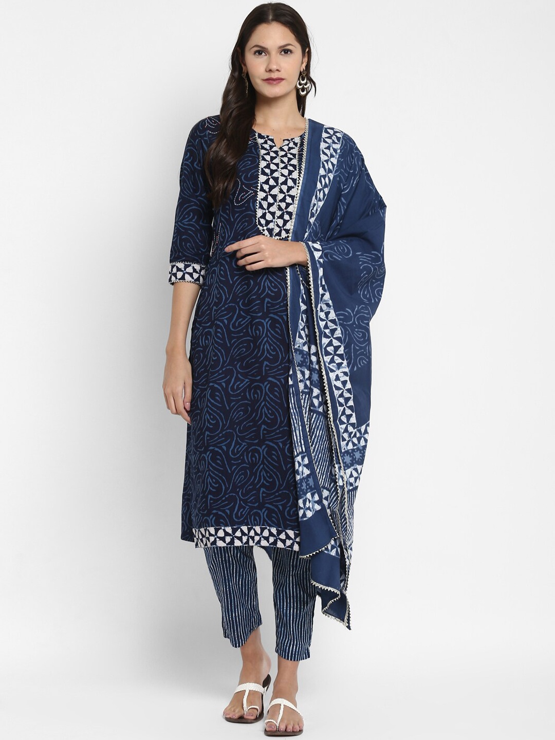

Vbuyz Women Blue Printed Kurta with Trousers & Dupatta