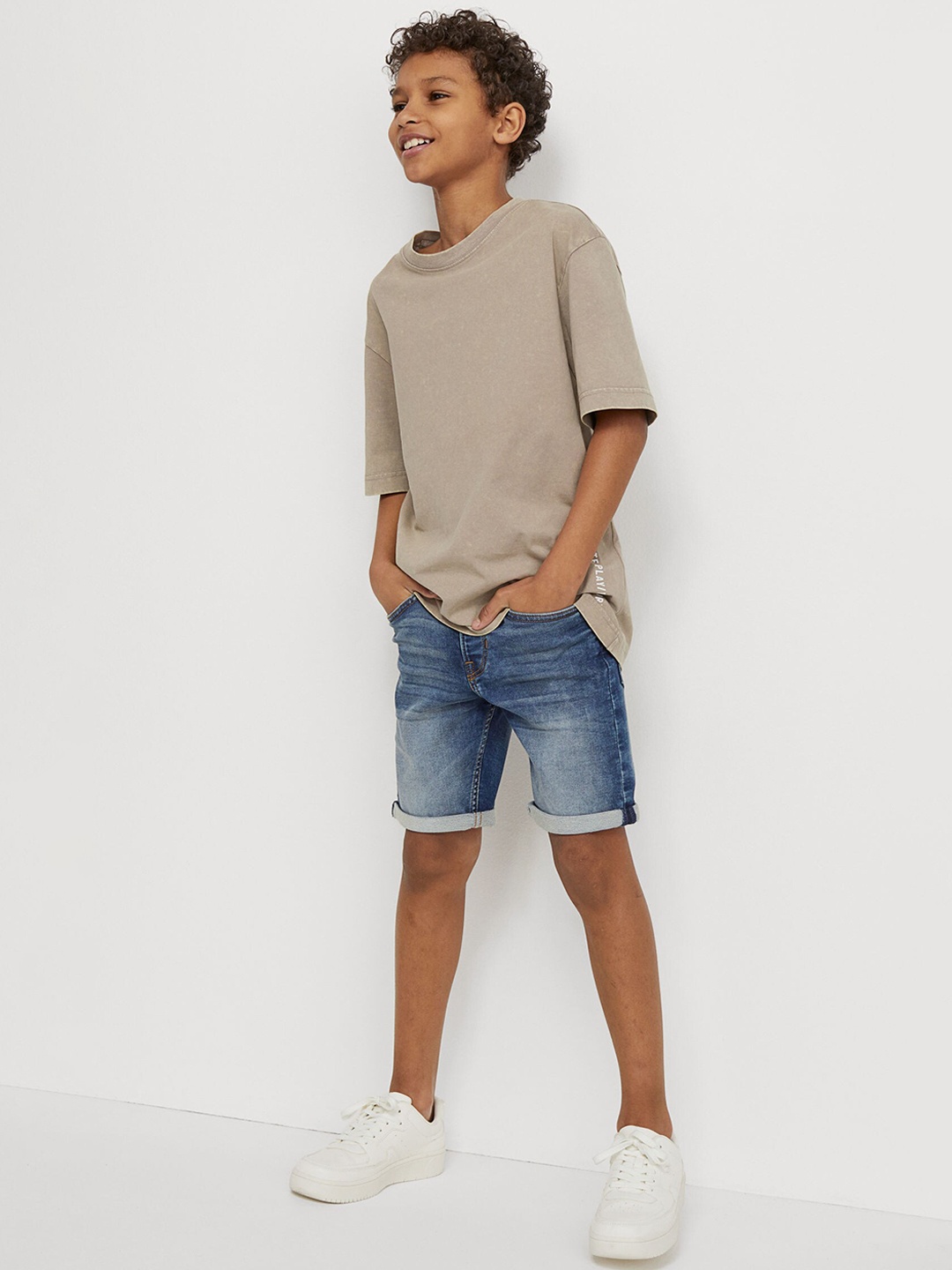 

H&M Boys Blue Super Soft Slim Fit Shorts