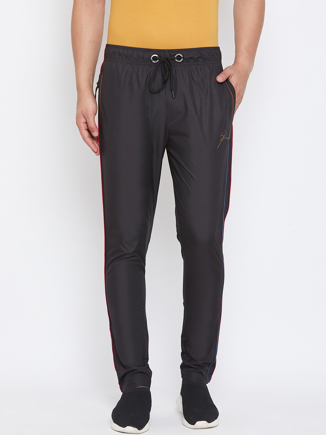

Spirit Men Black Solid Straight-Fit Track Pants