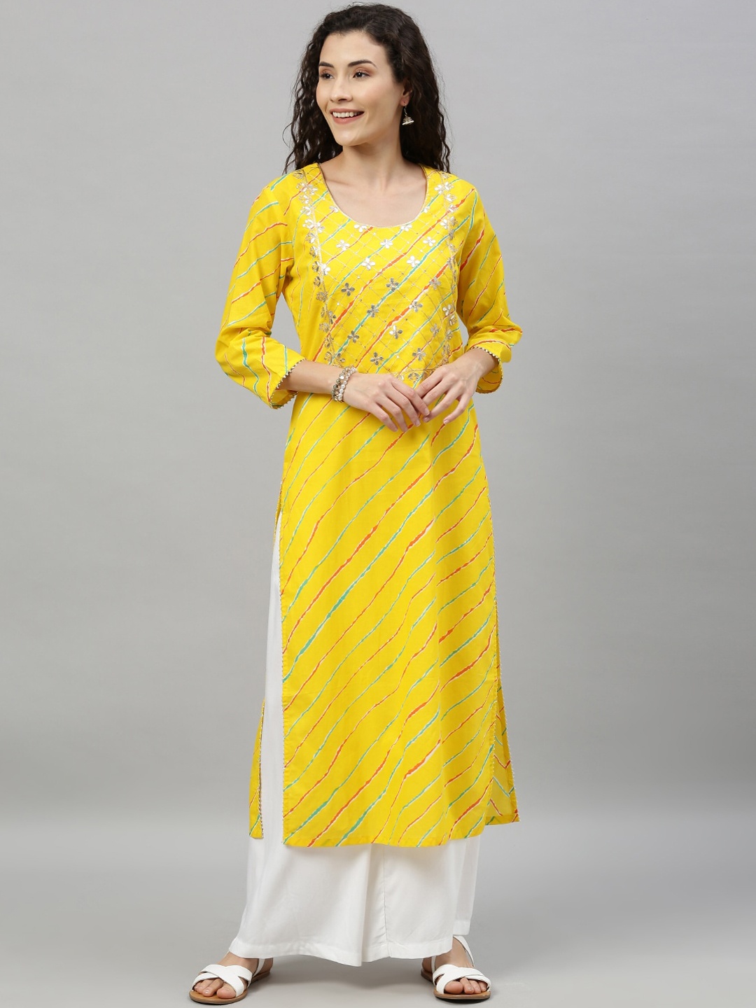 

Ishin Women Yellow & White Leheriya Print Cotton Sequinned Straight Kurta