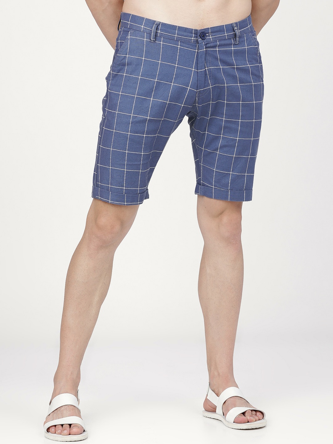 

HIGHLANDER Men Blue & White Checked Slim Fit Regular Shorts