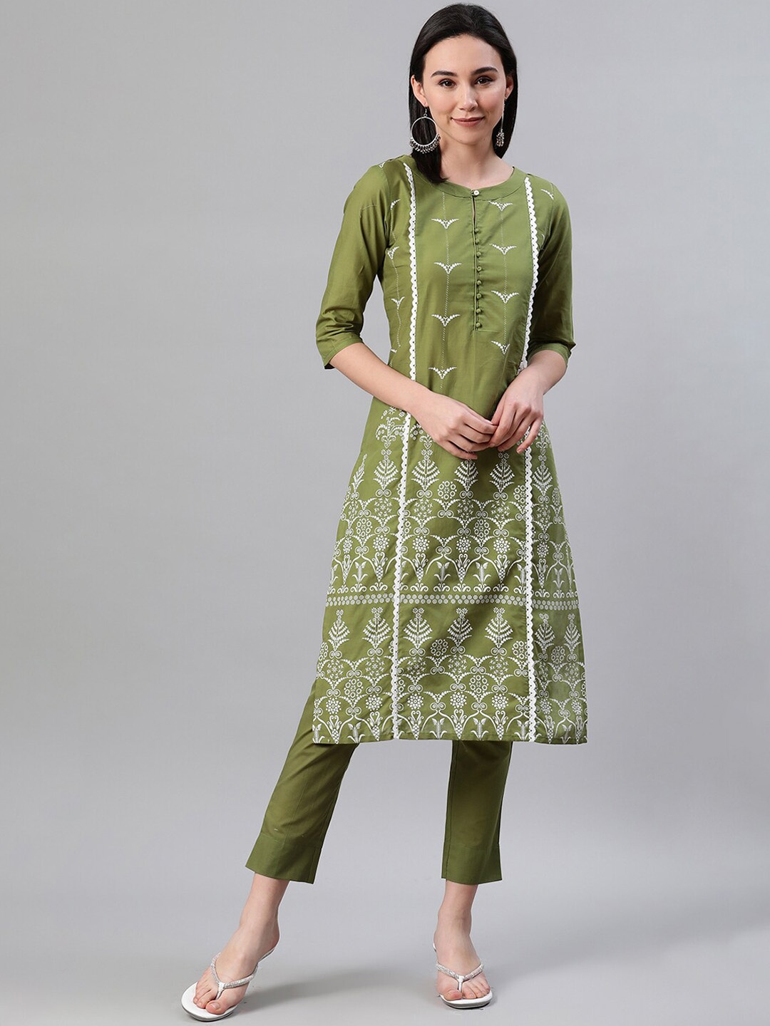 

ZIYAA Women Green & White Ethnic Motifs Screen Print Cotton Kurta with Lace Inserts