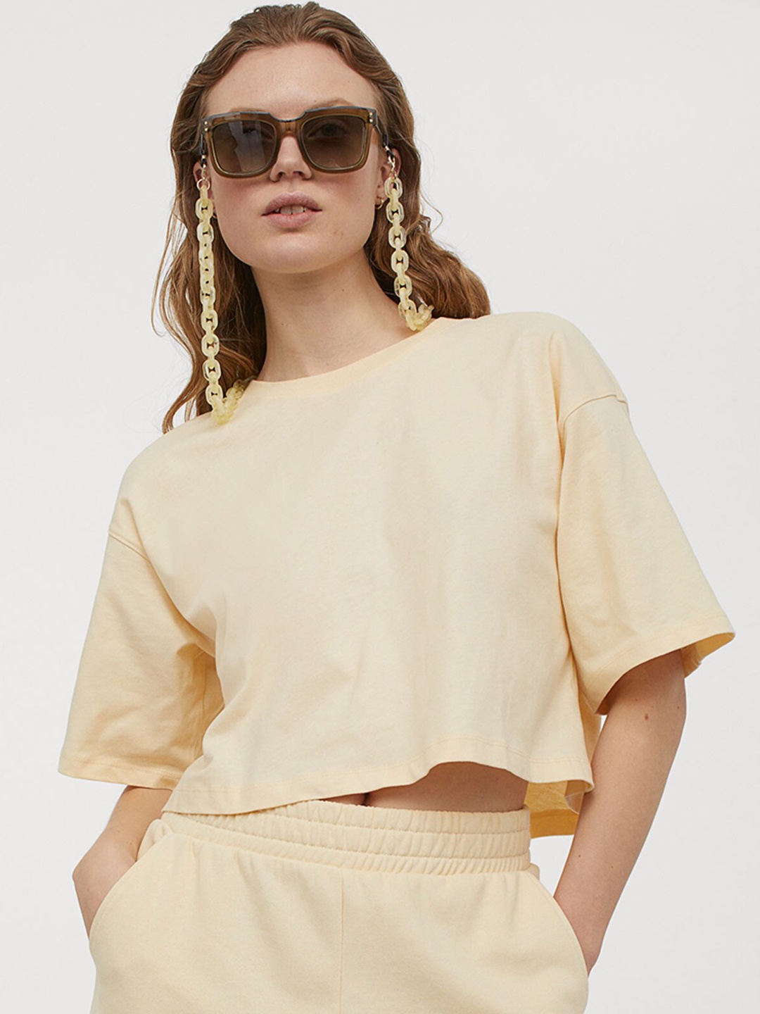 

HM Women Light Yellow Solid Cropped Cotton Pure Cotton T-shirt