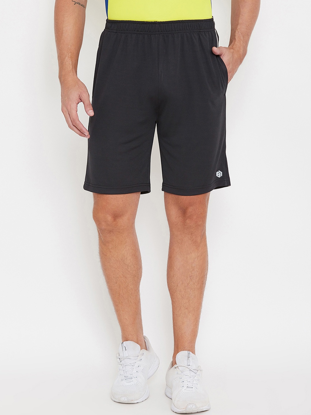 Bishop Cotton Men Black Solid Regular Fit Sports Shorts