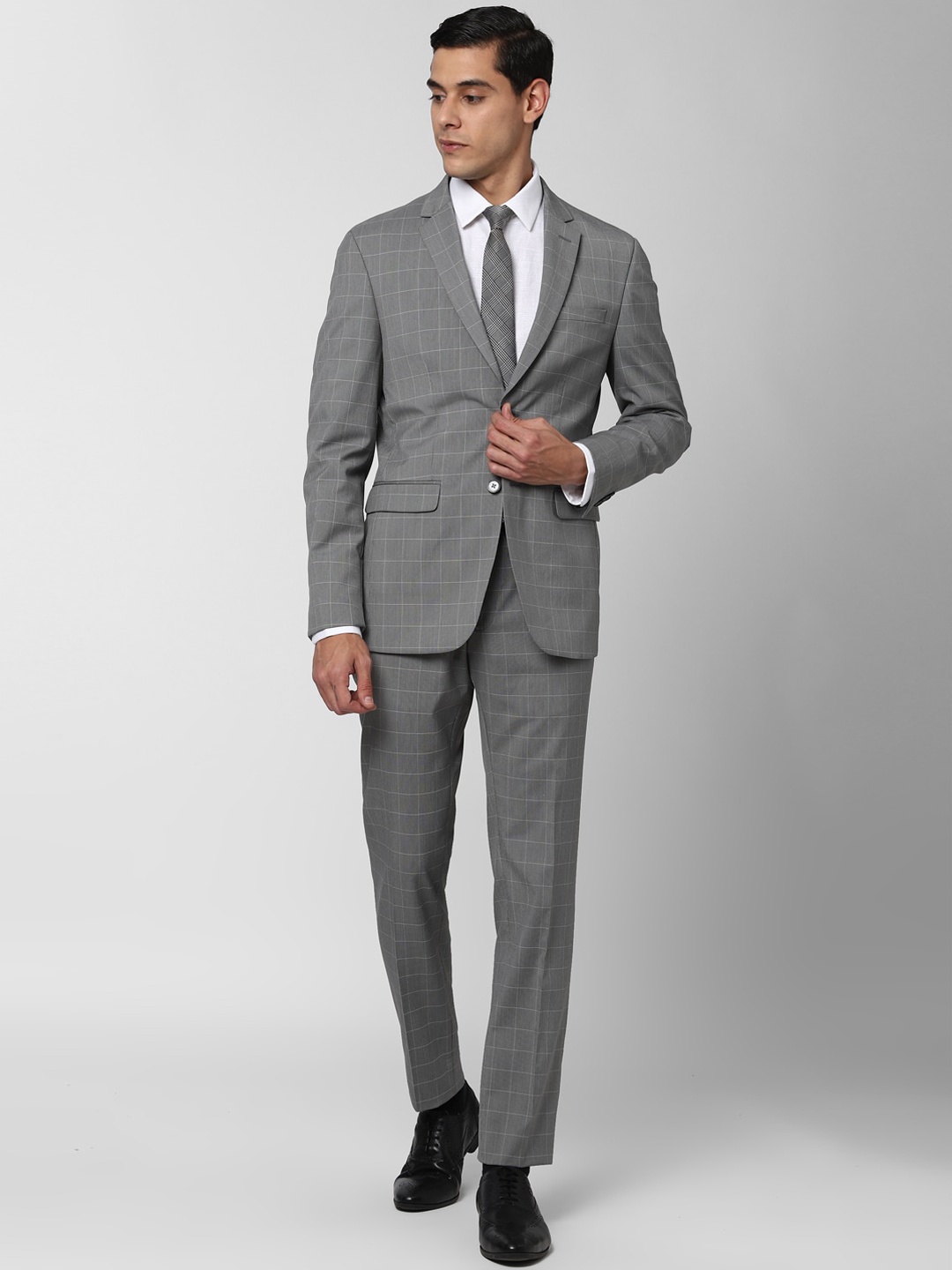 

Peter England Elite Men Grey Checked Slim-Fit Single-Breasted Two-Piece Formal Suit