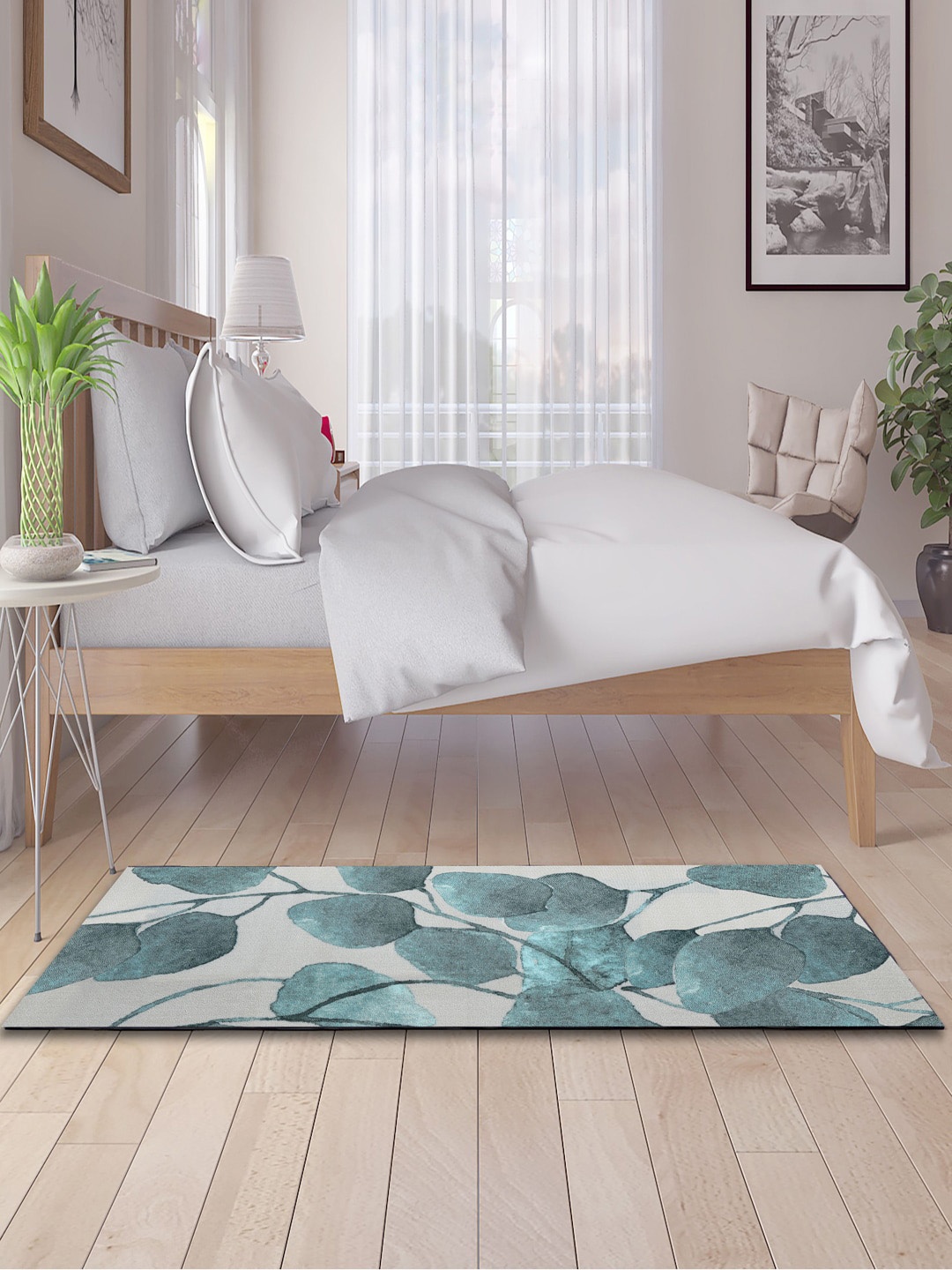 

Status Green & Grey Floral Printed Bed Runner