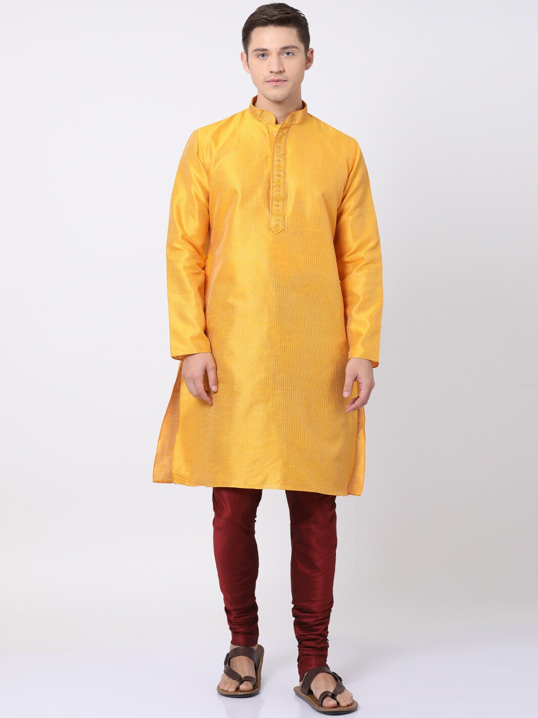 

TABARD Men Mustard Yellow & Golden Silk Blend Printed Straight Kurta with Churidar