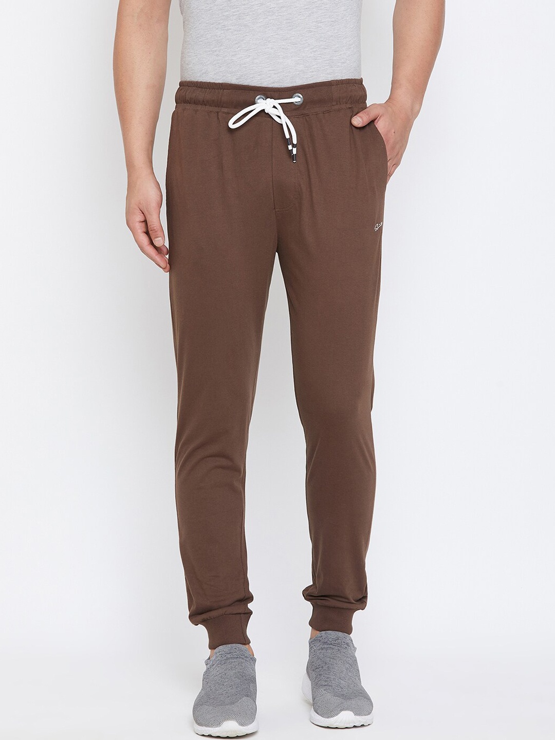

Spirit Men Coffee Brown Solid Cotton Joggers
