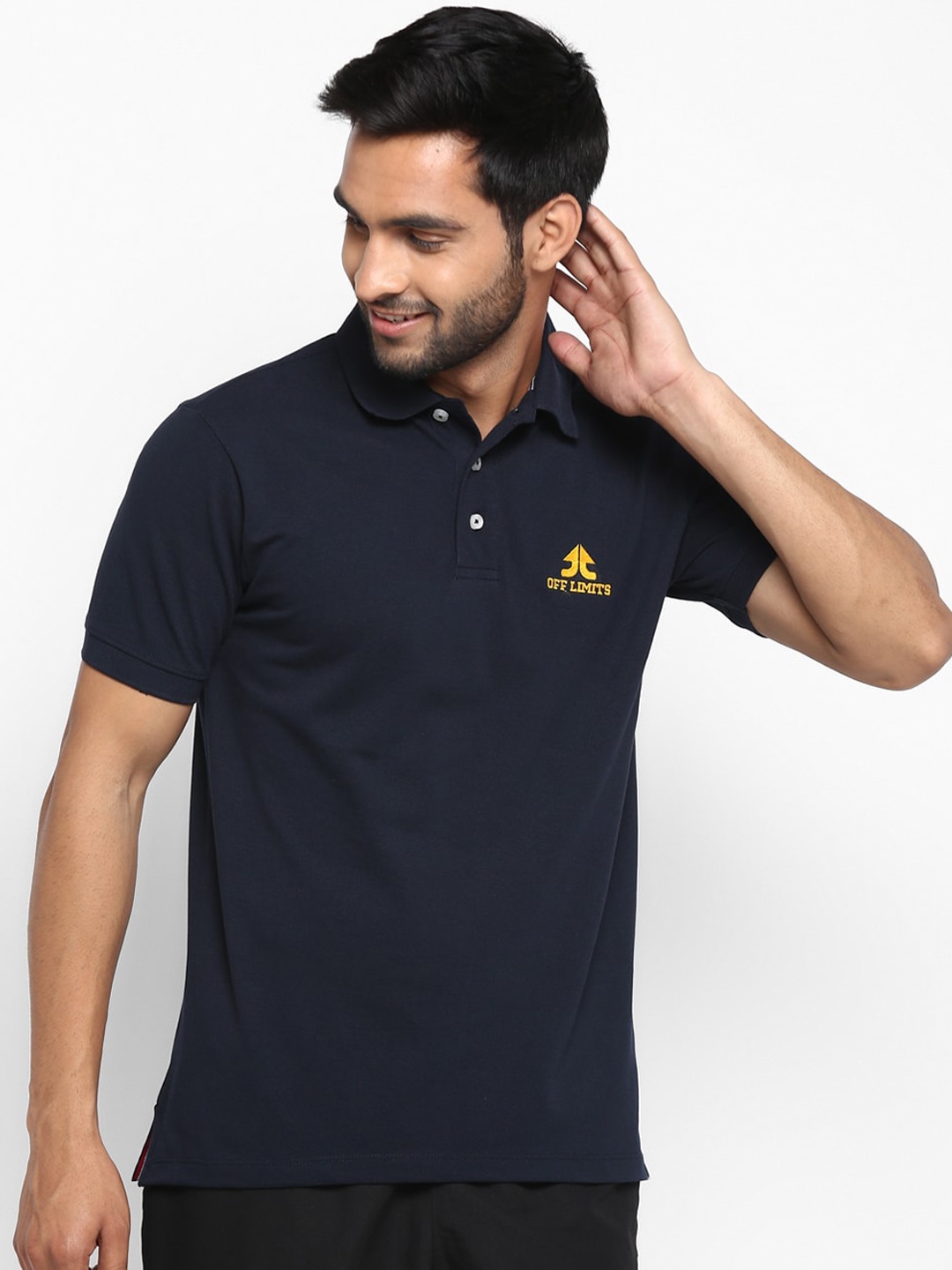 

OFF LIMITS Men Navy Blue Solid Polo Collar T-shirt