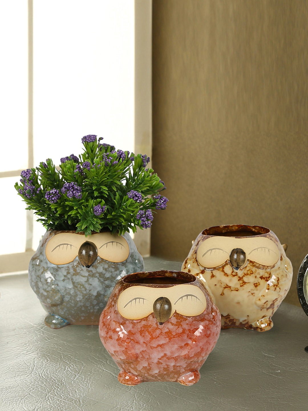 

Aapno Rajasthan Multicolored Set Of 3 Ceramic Pots, Red