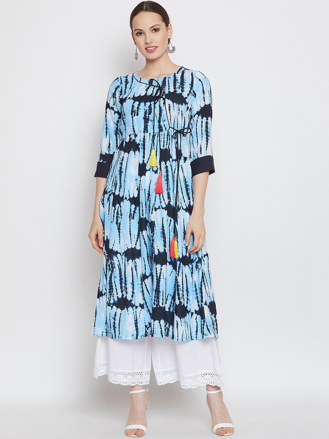 

One of a Kind Women Blue & Black Dyed Kurta