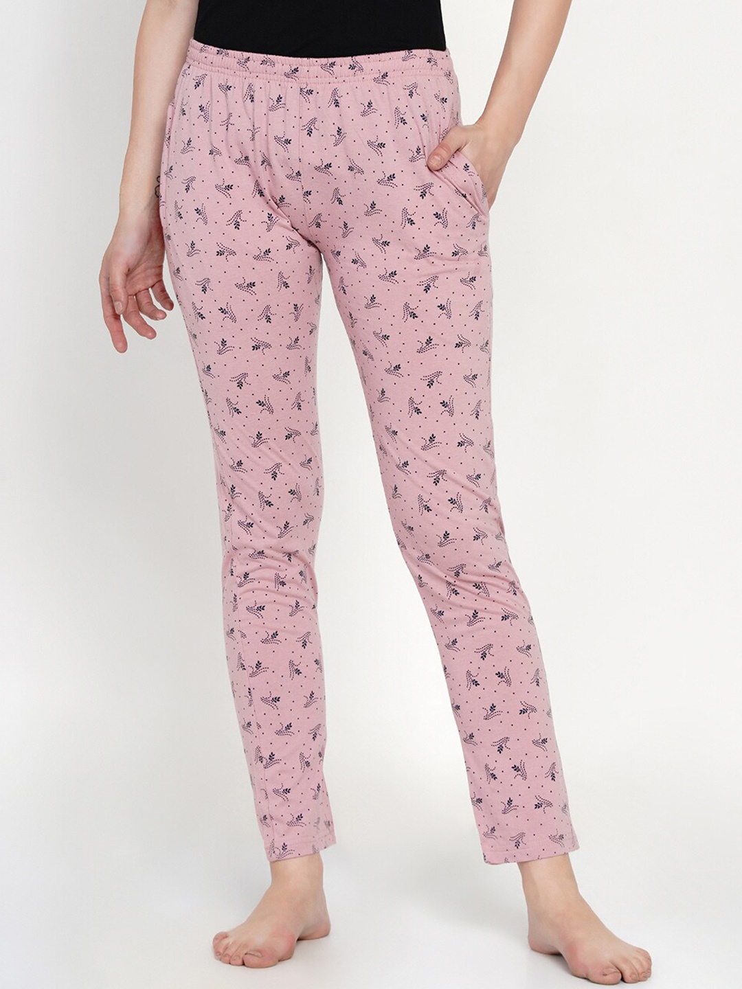 

FABNEST Women Pink & Pink Printed Lounge Pants