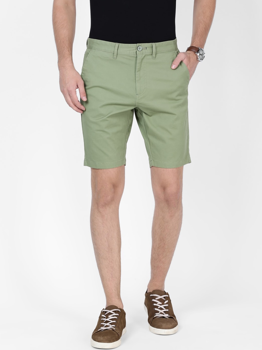 

t-base Men Green Solid Slim Fit Chino Shorts
