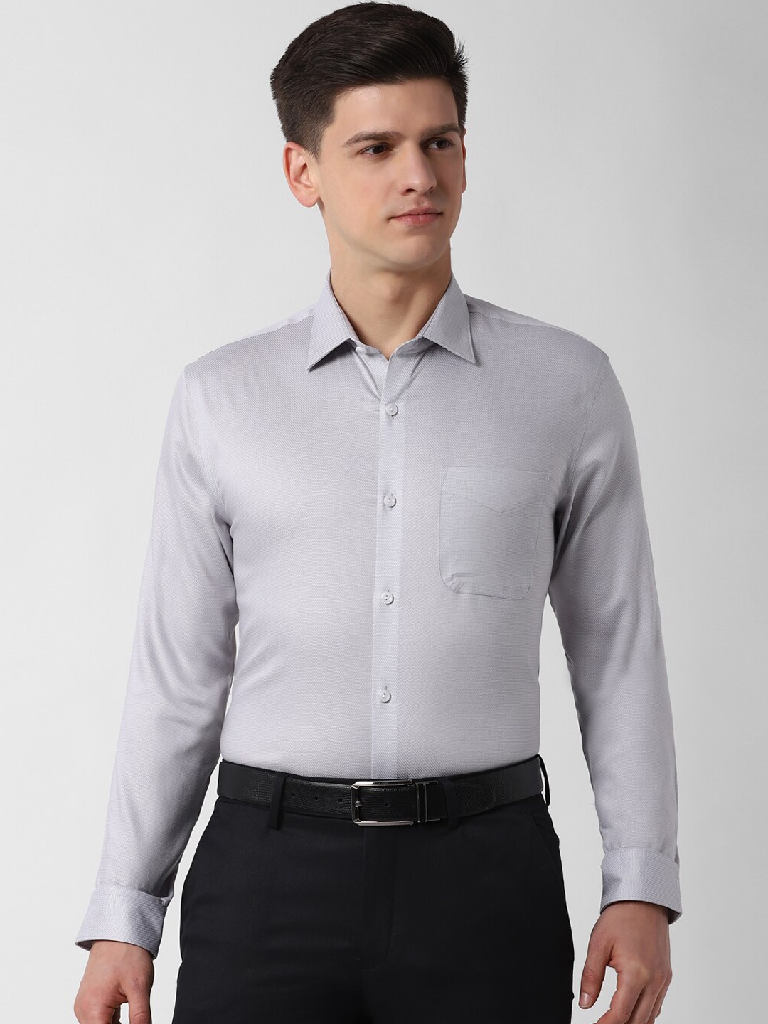 

Peter England Elite Men Grey & White Slim Fit Self Micro Ditsy Design Formal Shirt