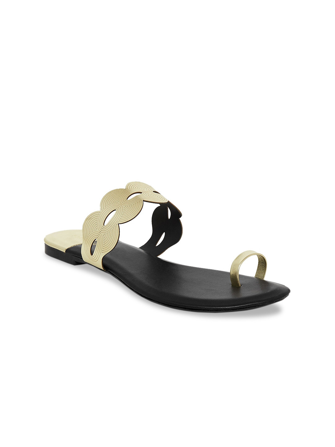 

Forever Glam by Pantaloons Women Gold-Toned Printed One Toe Flats