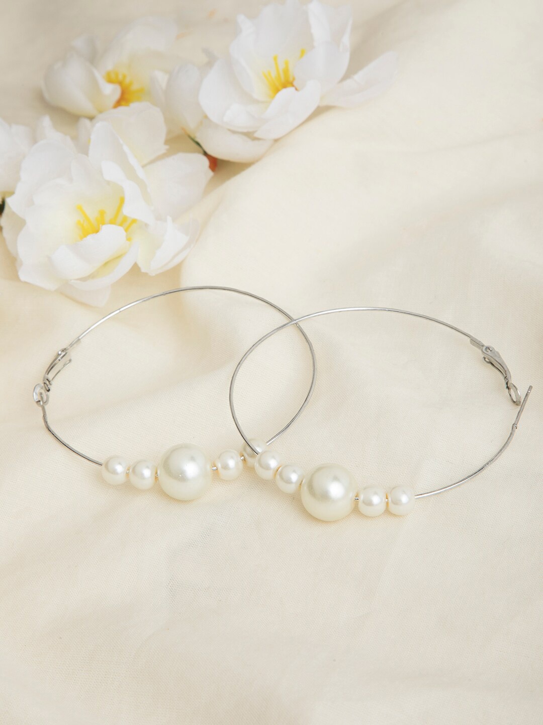 

INDYA Silver-Plated Pearl Circular Hoop Earrings