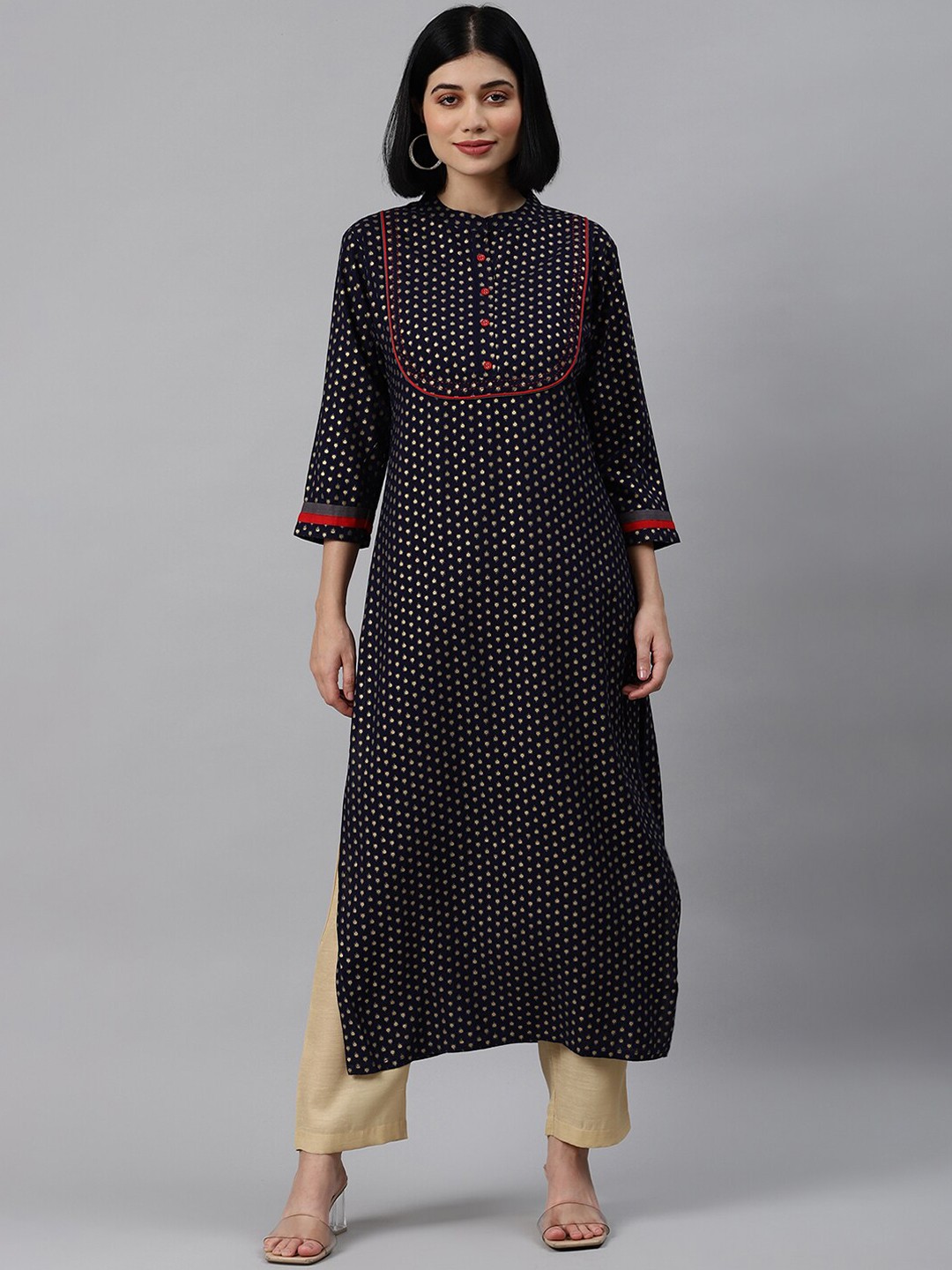 

KSUT Women Navy Blue & Golden Geometric Printed Kurta