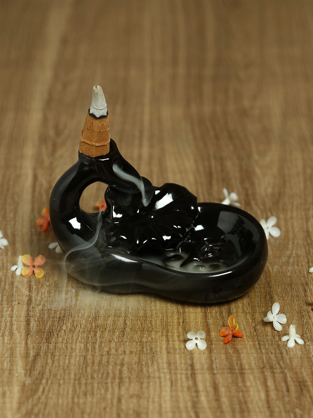 

Aapno Rajasthan Black Solid Smoke Fountain With Built-In Backflow Incense Cone