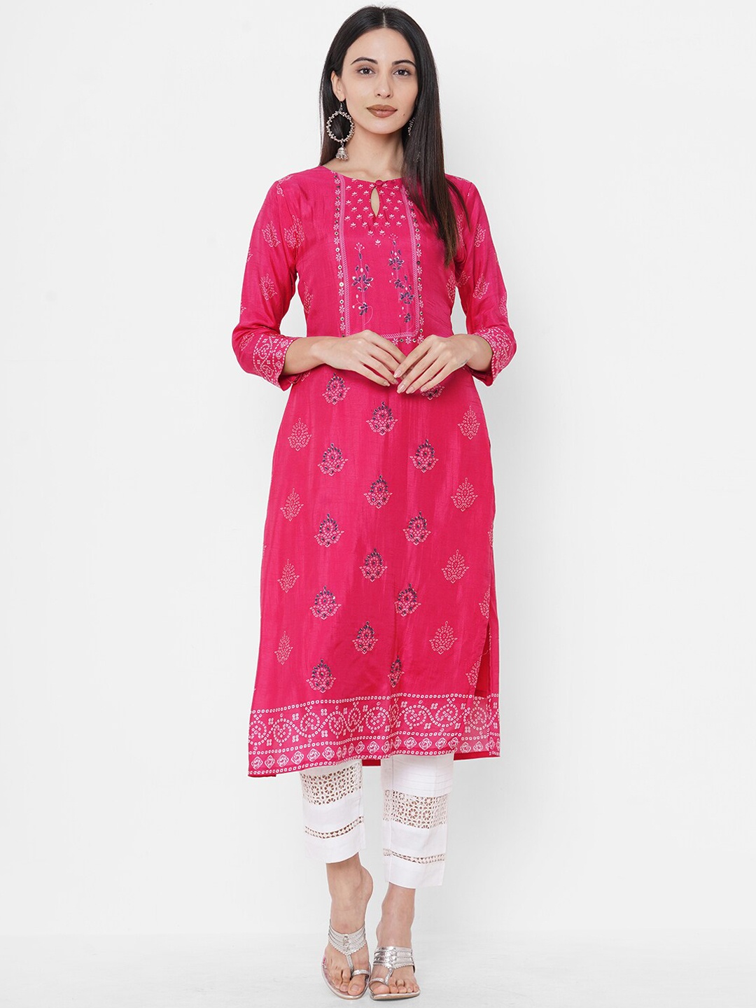 

FASHOR Women Magenta & White Floral Printed Keyhole Neck Thread Work Kurta