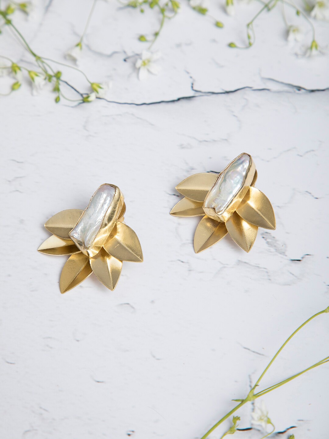 

INDYA Gold-Plated Contemporary Studs