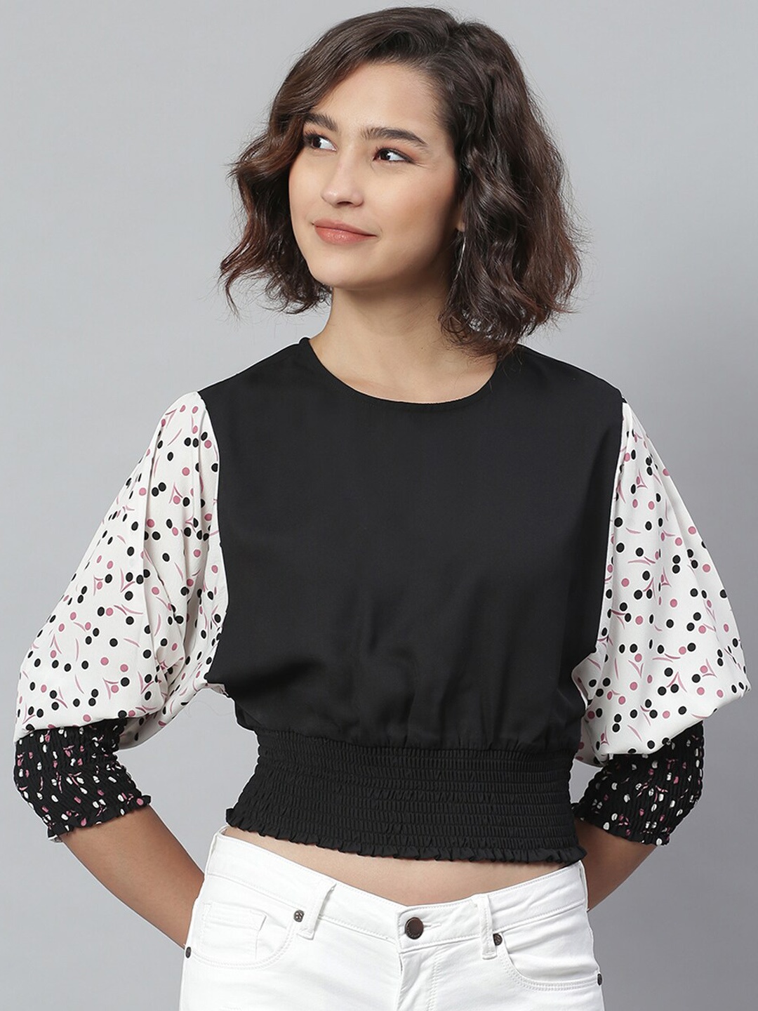 

KASSUALLY Black Crepe Blouson Crop Top