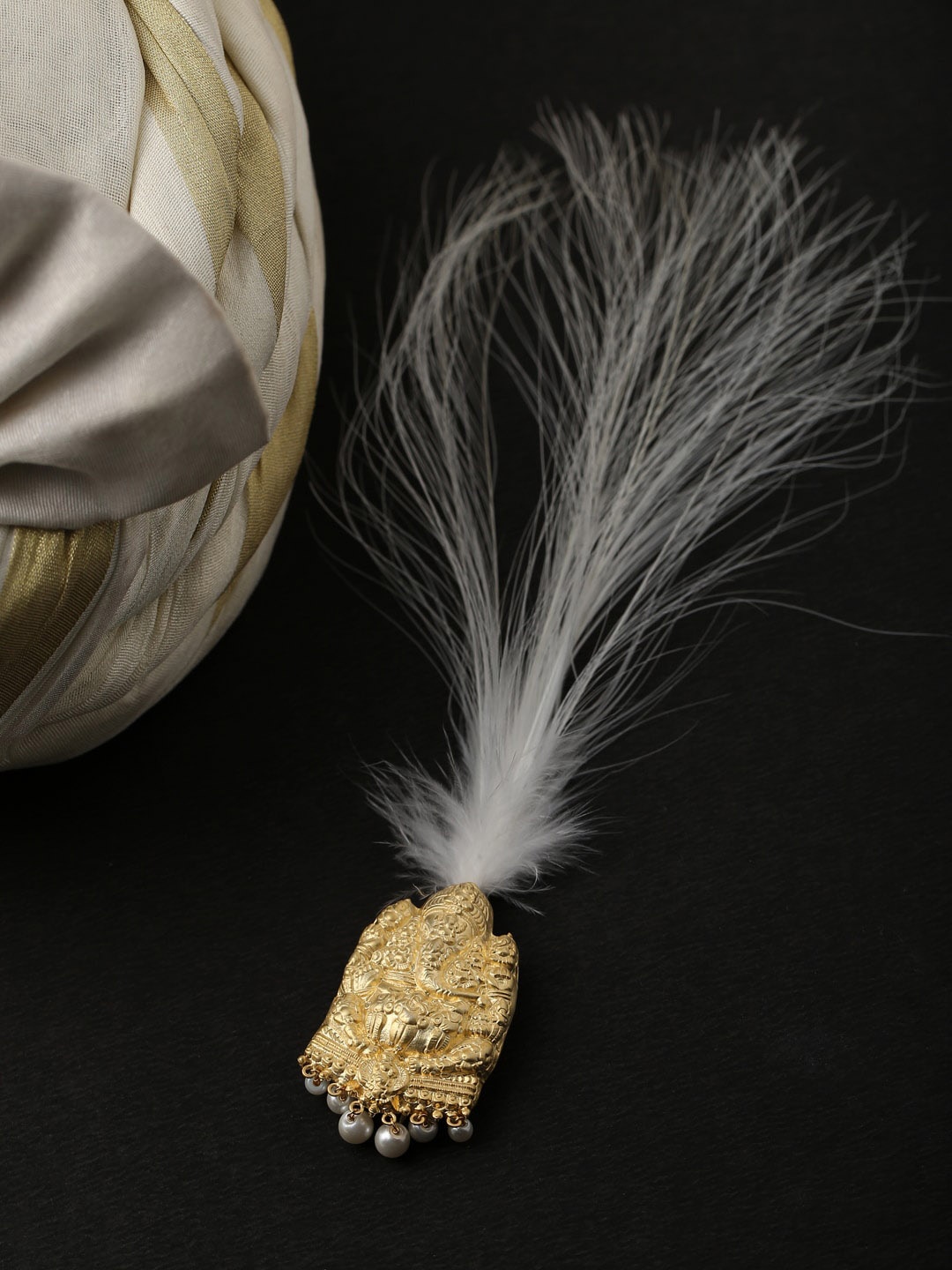 COSA NOSTRAA Men Gold-Toned Lord Ganesha Kalangi