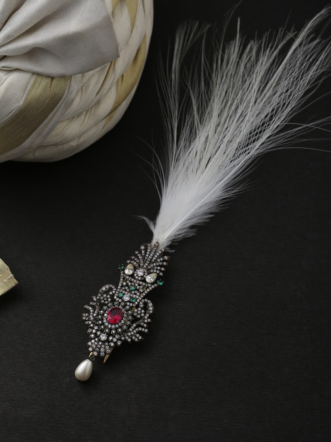 

COSA NOSTRAA Men Antique Silver-Toned Stone Studded Maharaja Kalangi