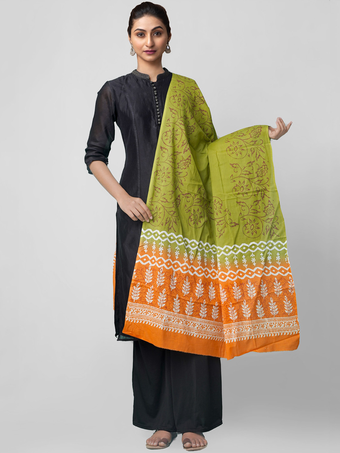 

Unnati Silks Green & Orange Block Printed Dupatta