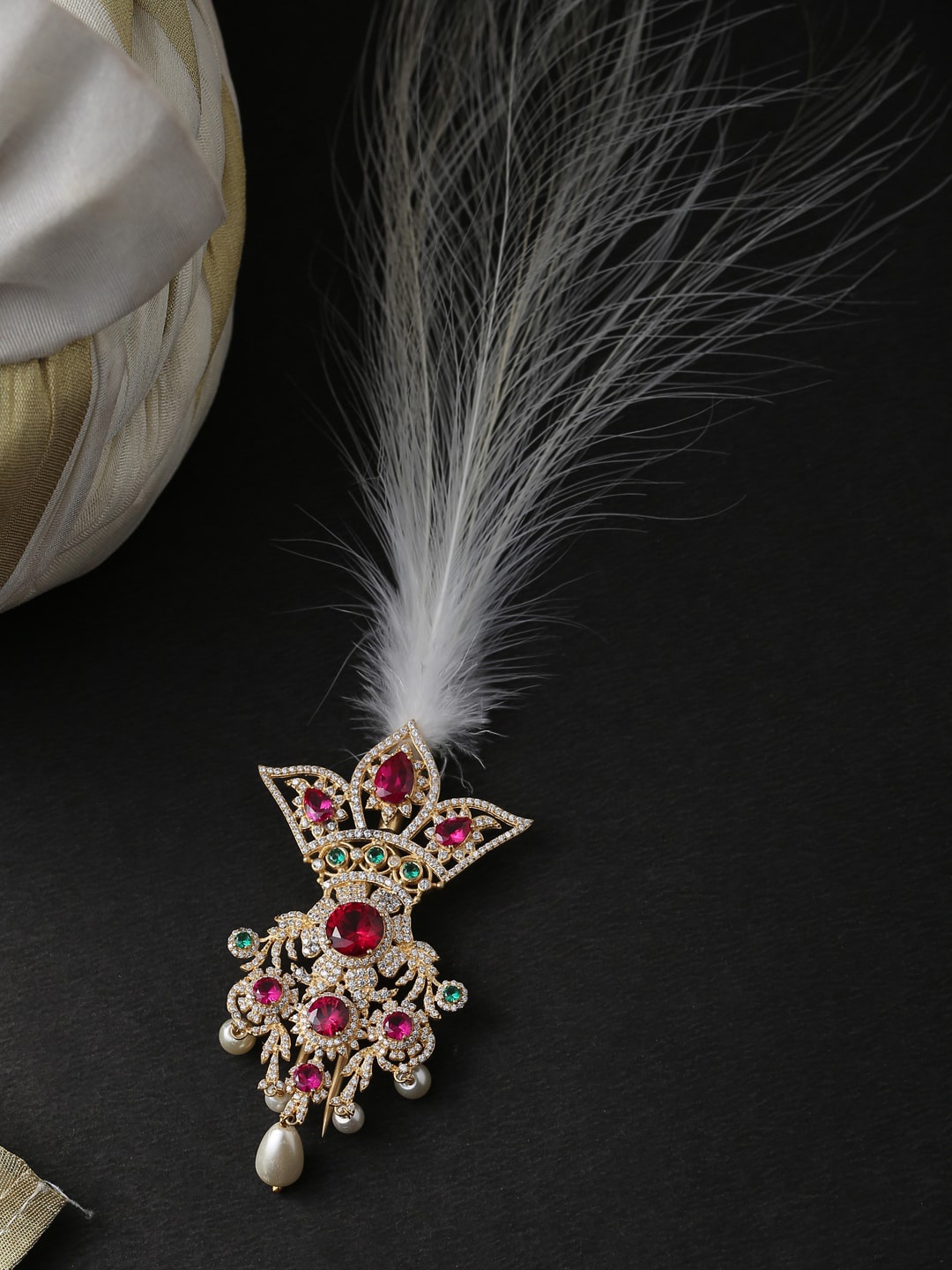

COSA NOSTRAA Men Gold-Toned & Pink Stone-Studded Maharaja Kalangi