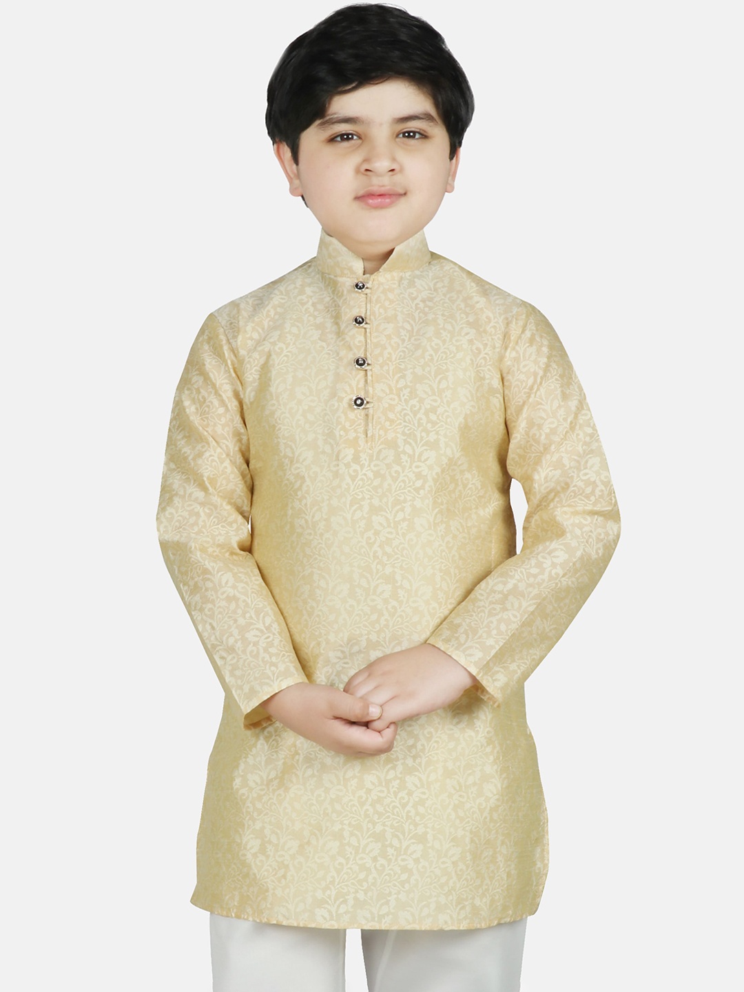 

SG YUVRAJ Boys Beige Ethnic Motifs Satin Brocade Satin Kurta