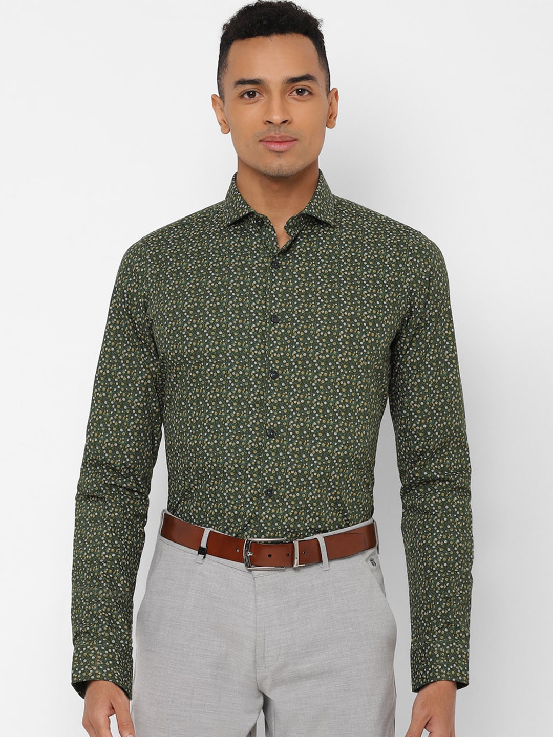 

SIMON CARTER LONDON Men Olive Green & Multicoloured Slim Fit Printed Casual Shirt