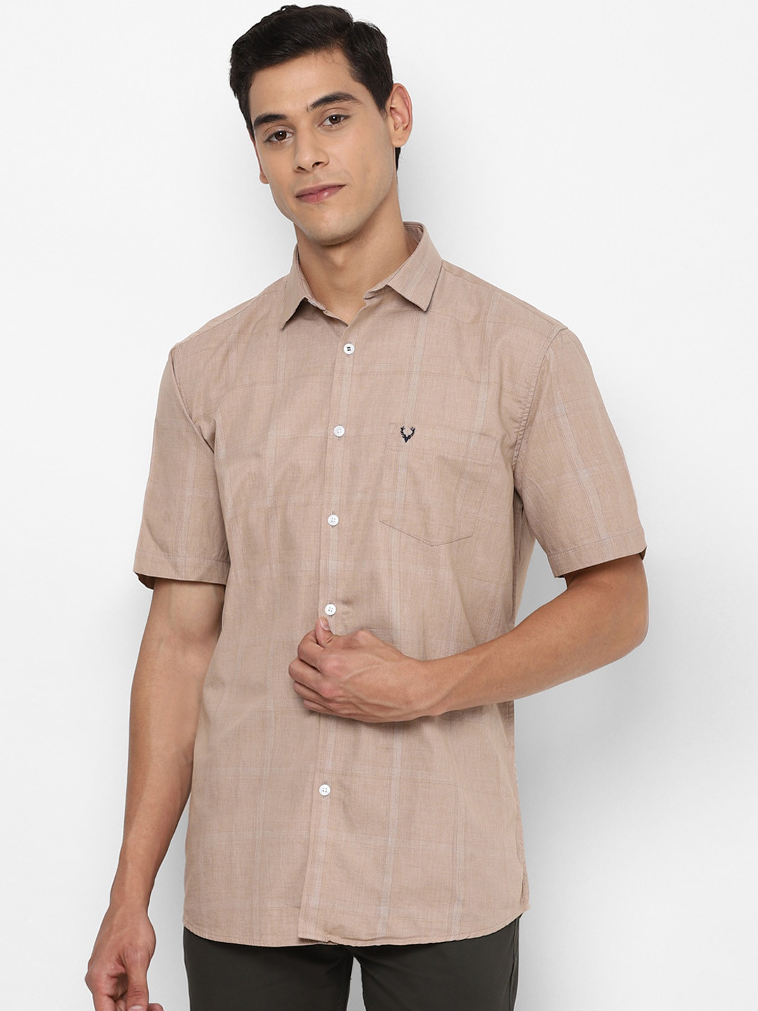 

Allen Solly Men Beige & White Slim Fit Checked Casual Shirt