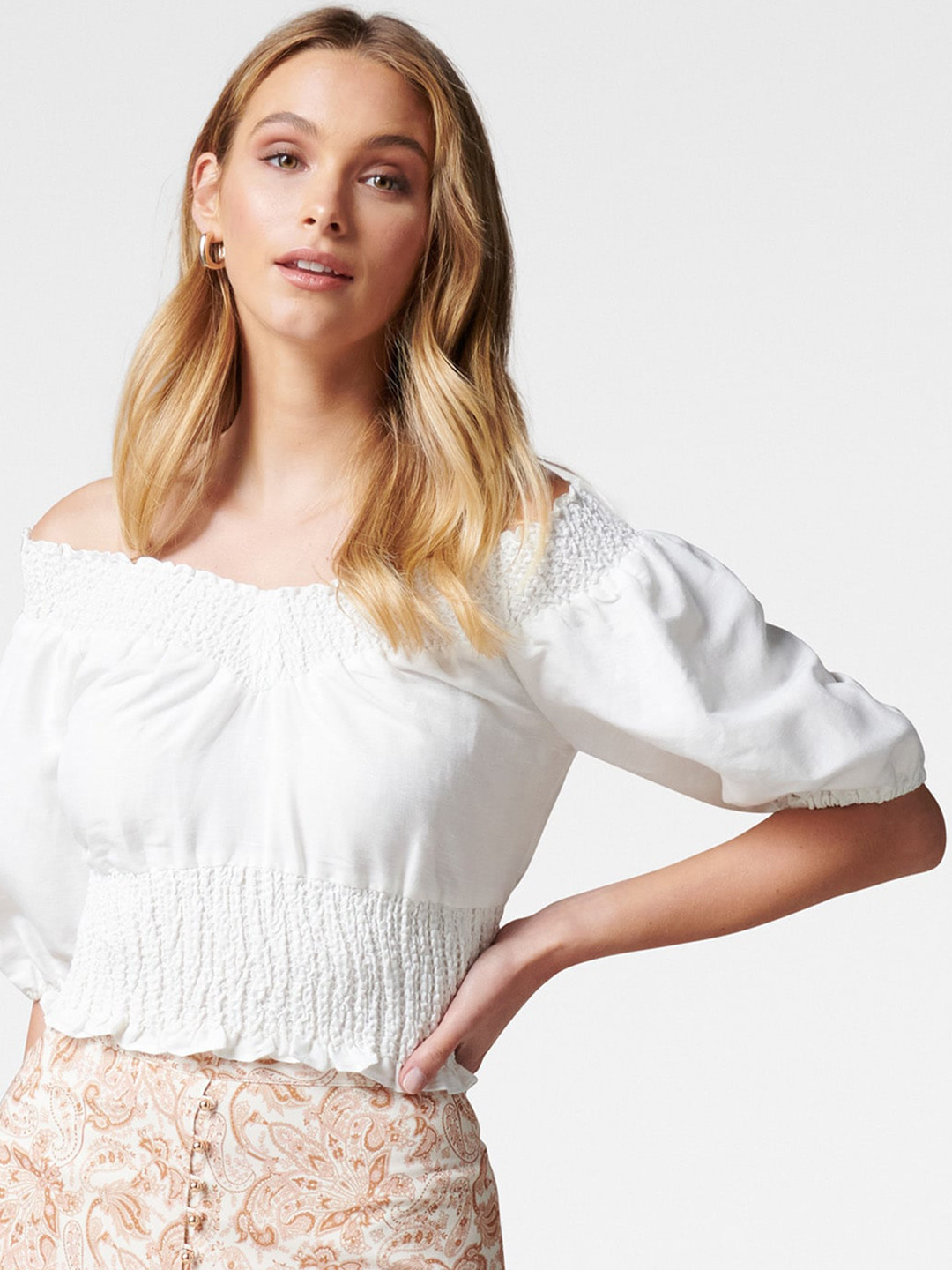 

Forever New White Solid Off-Shoulder Puff Sleeves Smocked Bardot Top