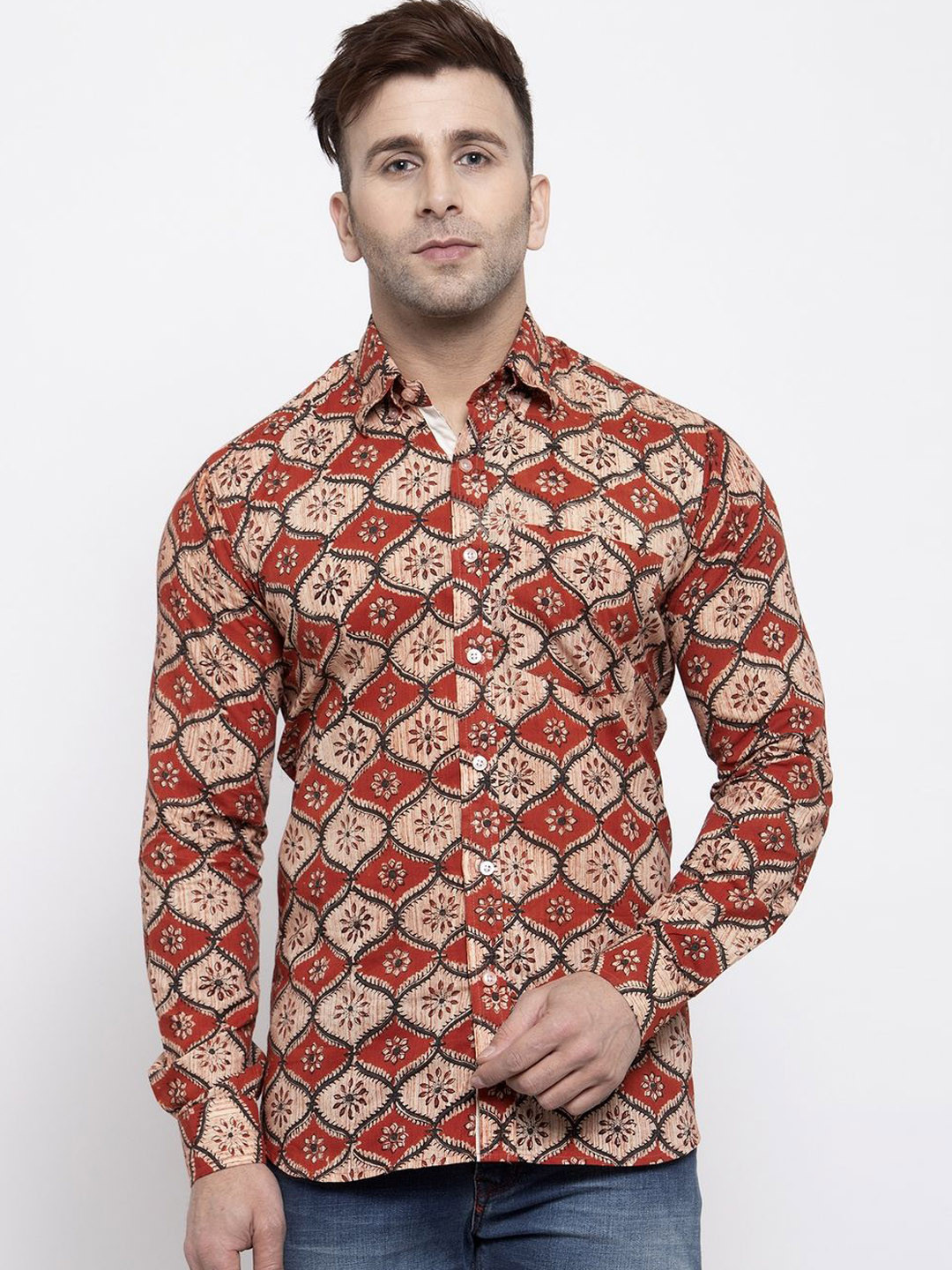 

Wintage Men Red & Beige Regular Fit Printed Casual Shirt