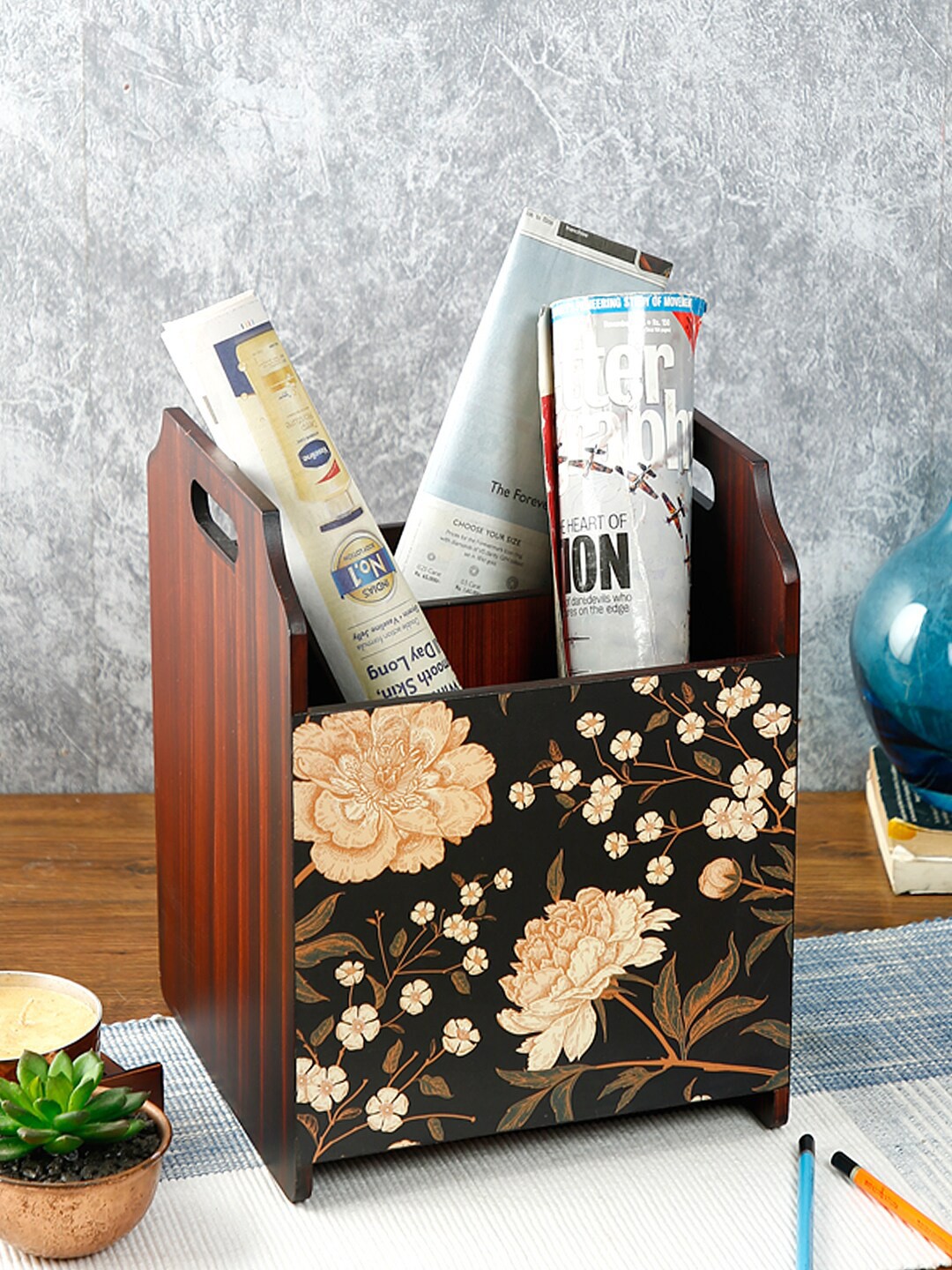 

Reinvention Factory Black & Brown Floral Printed Magazine Holder