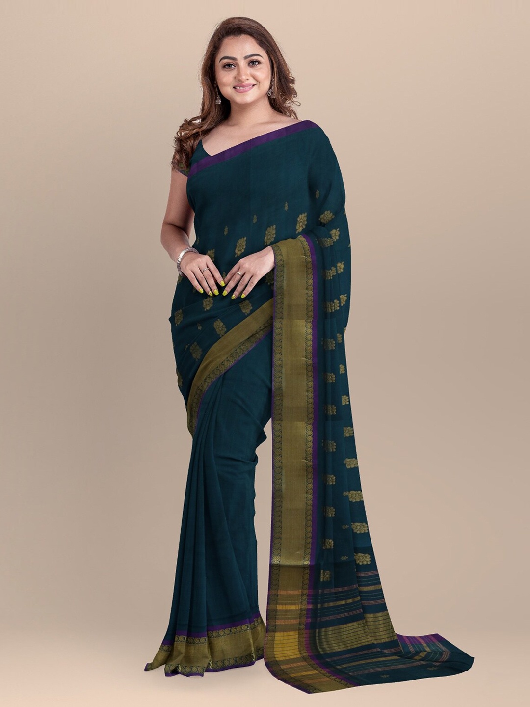 

APCO Green & Gold-Toned Pure Cotton Printed Saree
